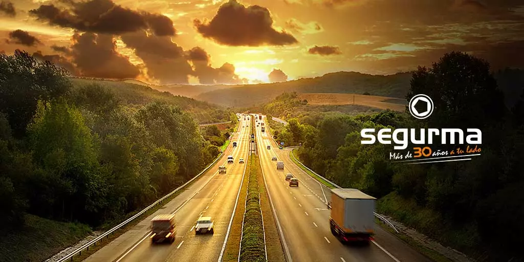 Cinco consejos de seguridad en carretera para viajar estas vacaciones